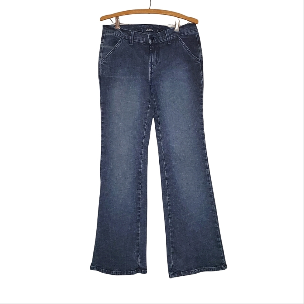Dark Wash Bootleg Jeans with Button Detail Back Pockets